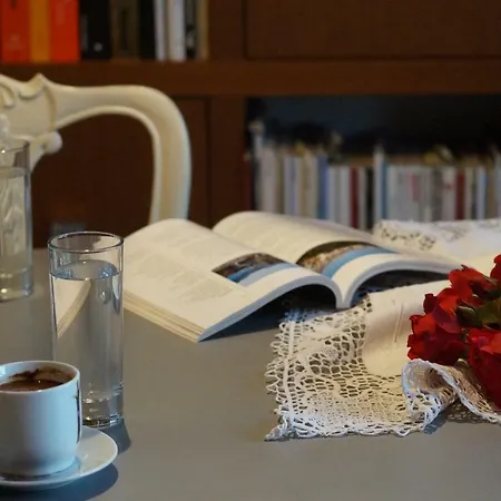 Infinite Blue, Horizon, Elegance, Hospitality Villa *